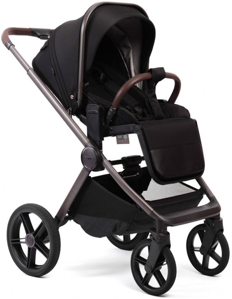 Детская коляска Peppy Soho 4 в 1 с автокреслом Verona Black и базой Black (черный) рама шоколад