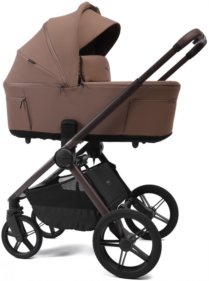 Детская коляска Peppy Soho 4 в 1 с автокреслом Jovikids Aria Black и базой Cappuccino (капучино) рама шоколад
