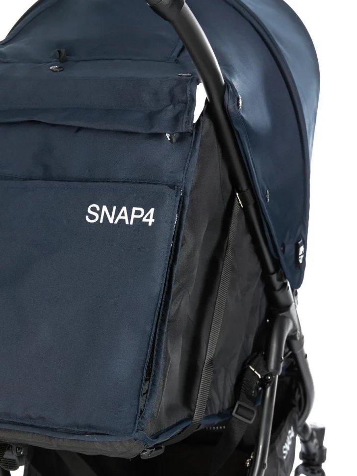 Прогулочная коляска Valco baby Snap 4 с накидкой на ножки Flatt Matt / Deep Blue Прогулочная коляска Valco baby Snap 4 с накидкой на ножки Flatt Matt / Deep Blue