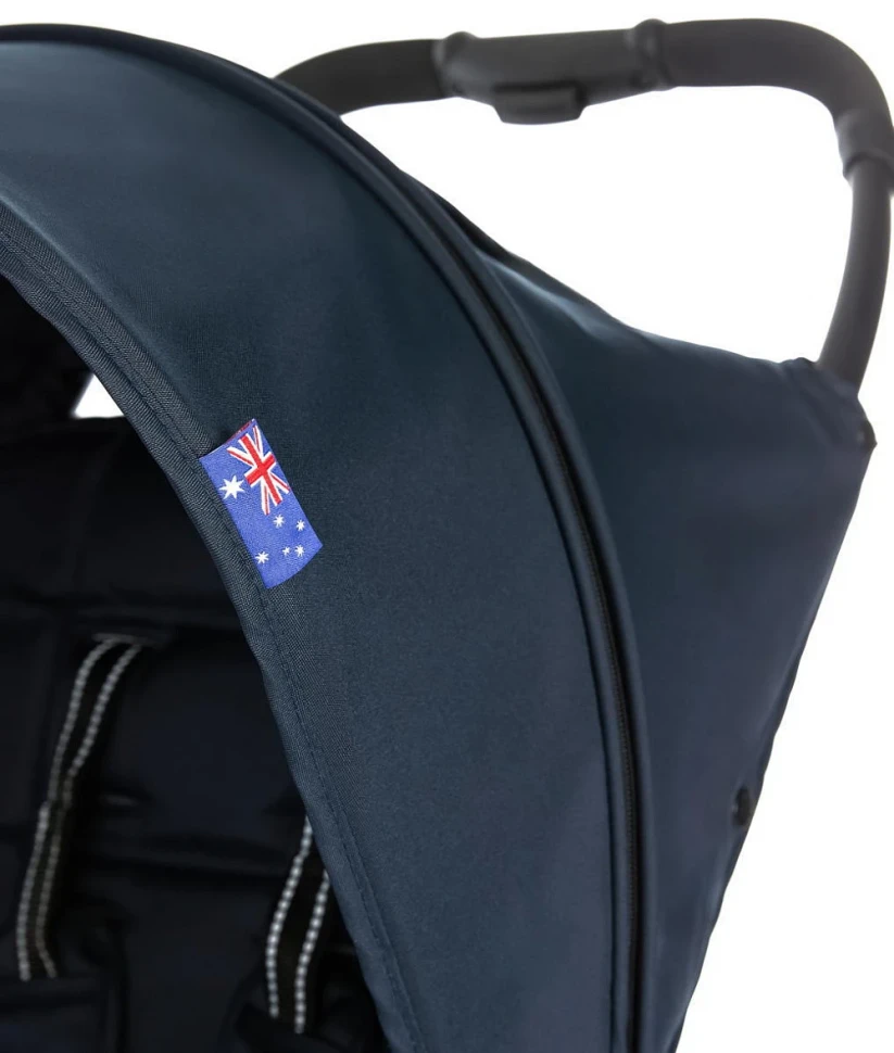 Прогулочная коляска Valco baby Snap 4 с накидкой на ножки Flatt Matt / Deep Blue Прогулочная коляска Valco baby Snap 4 с накидкой на ножки Flatt Matt / Deep Blue
