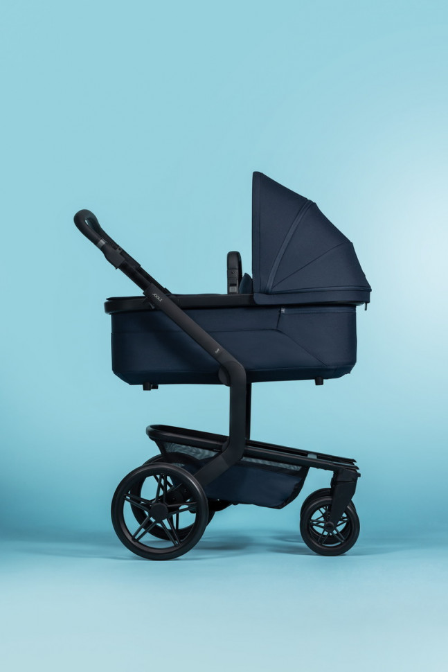 Детская коляска 4 в 1 Joolz Day 5 и автокресло Baby-Safe Core Midnight Grey и база Vario Base 5Z без адаптеров Dark Navy Blue