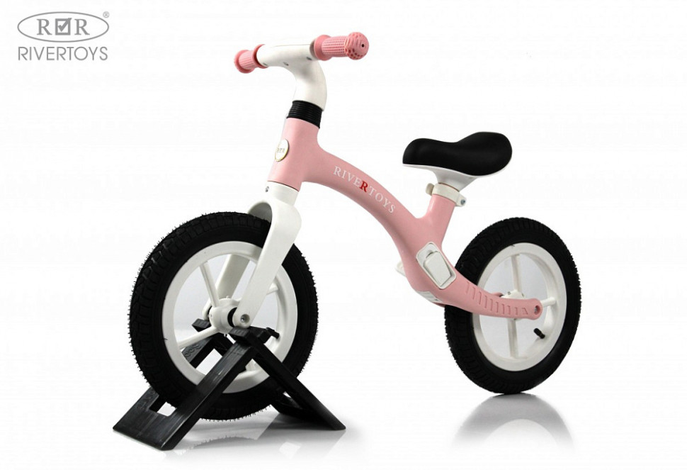 Детский беговел RiverToys HB-001 розовый