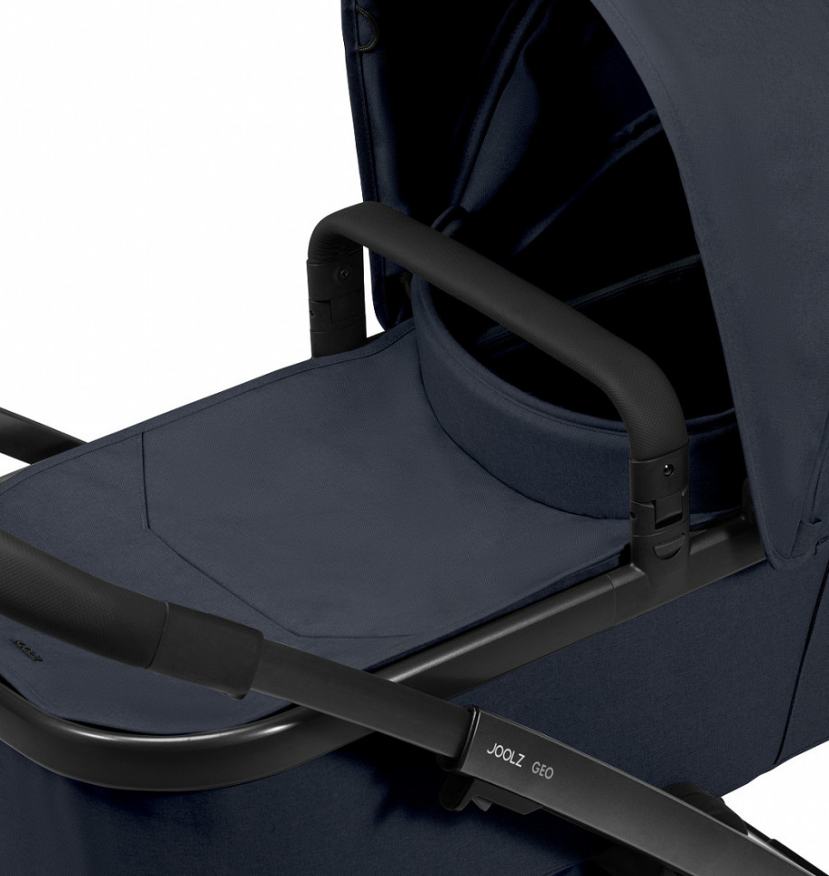 Детская коляска 4 в 1 Joolz Geo5 и автокресло Baby-Safe Core Midnight Grey2 и база Baby-Safe Core без адаптеров Dark Navy Blue Детская коляска 4 в 1 Joolz Geo5 и автокресло Baby-Safe Core Midnight Grey2 и база Baby-Safe Core без адаптеров Dark Navy Blue