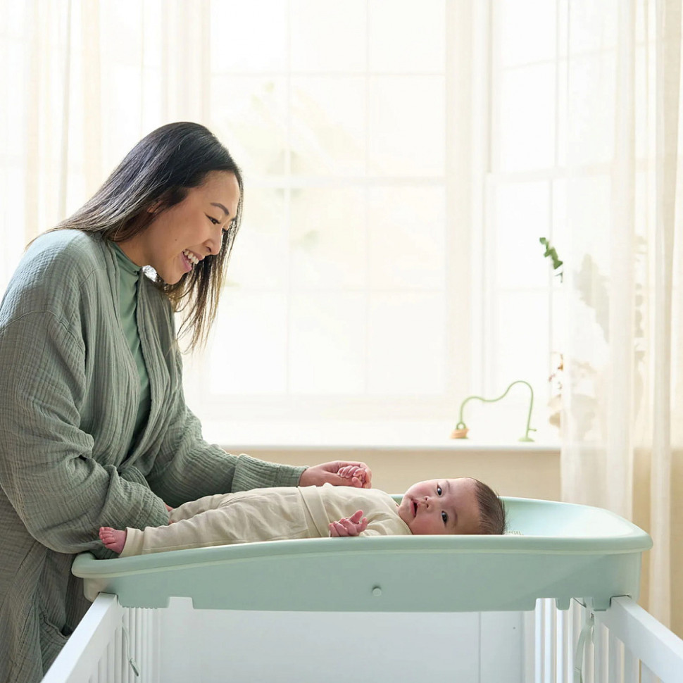 Подложка Tutti Bambini Cushi пеленальная на жестком основании Leaf Green