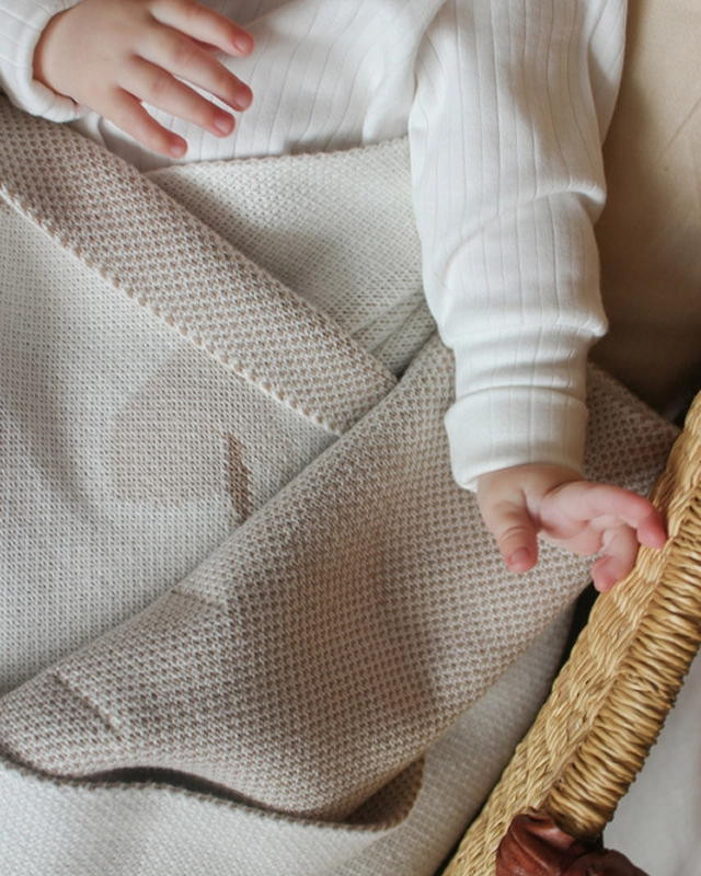 Плед детский Loomknits Animal Rabbits кремовый