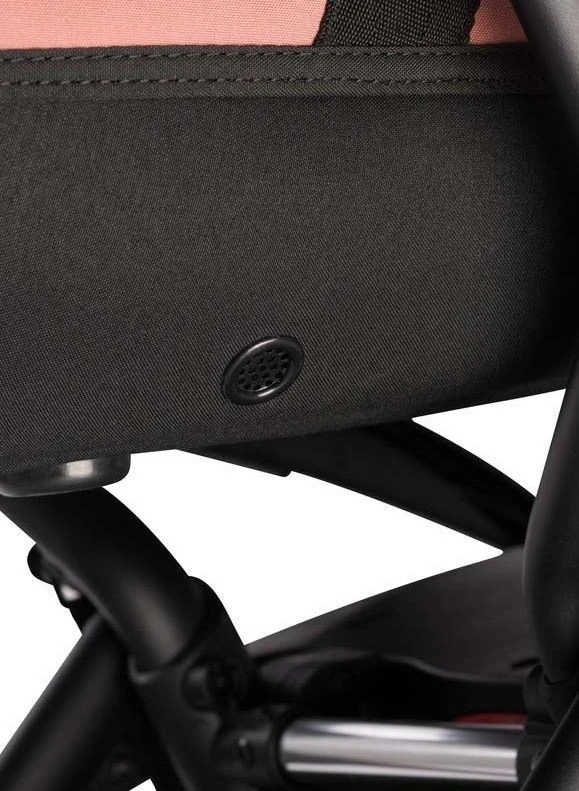 Коляска для новорожденных Stokke YOYO3 Newborn Shell 0+ рама чёрная Black Ginger